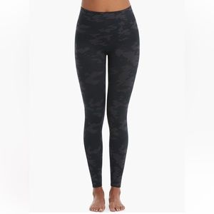 SPANX Look at Me Now Camo Leggings
